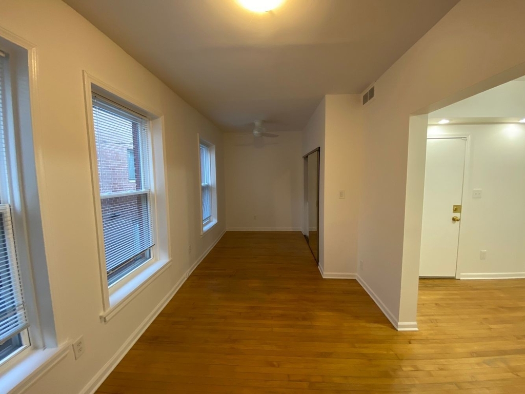 852 W Diversey Parkway - Photo 15