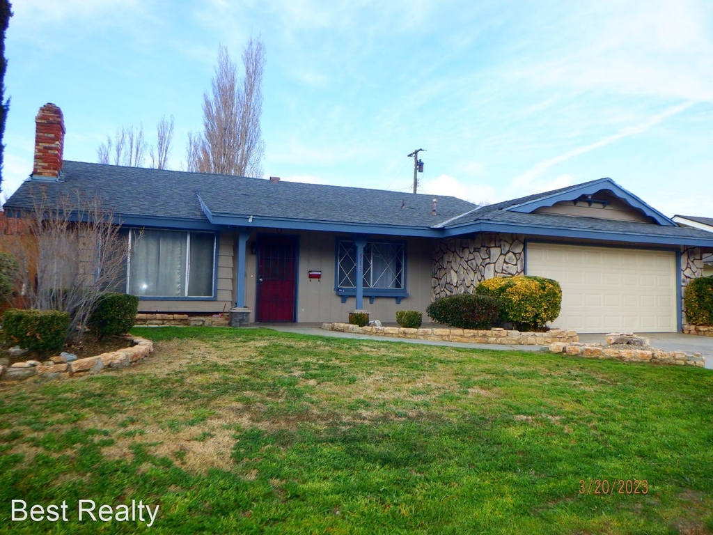 513 Maple St Tehachapi City - Photo 0