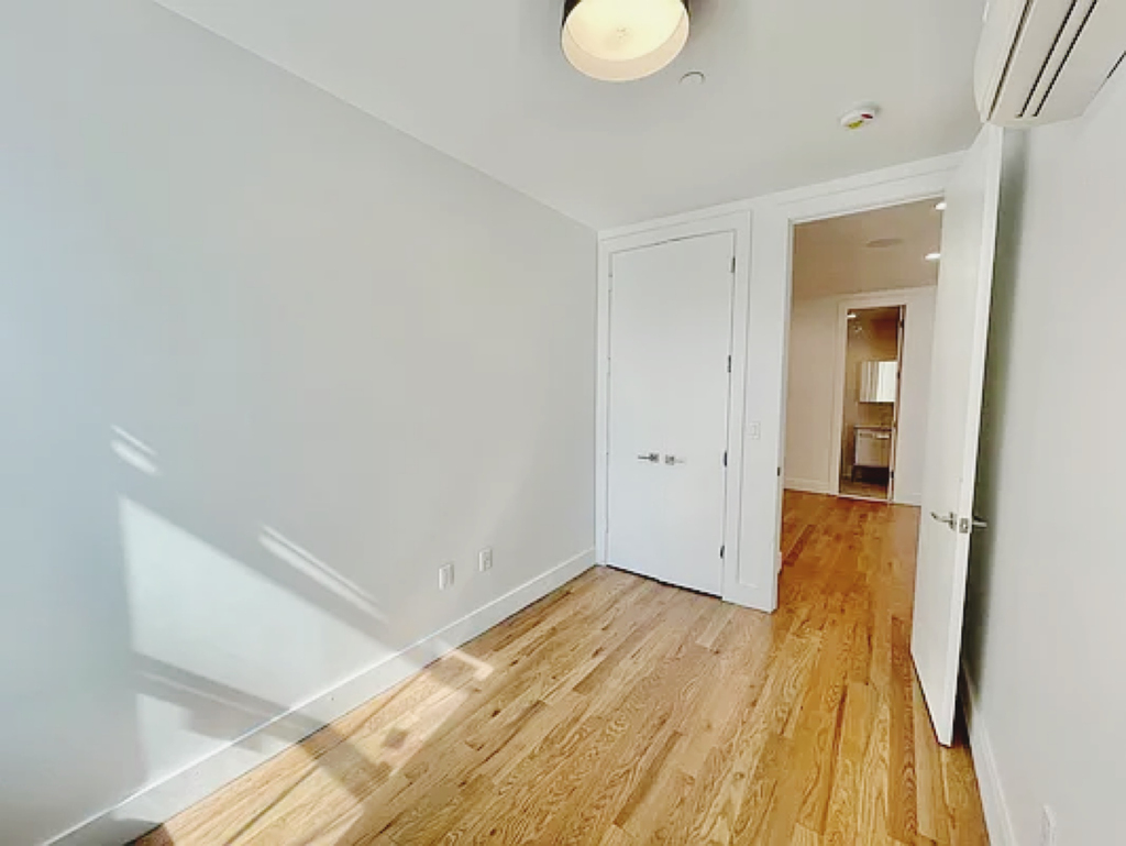 754 Grand Street - Photo 5