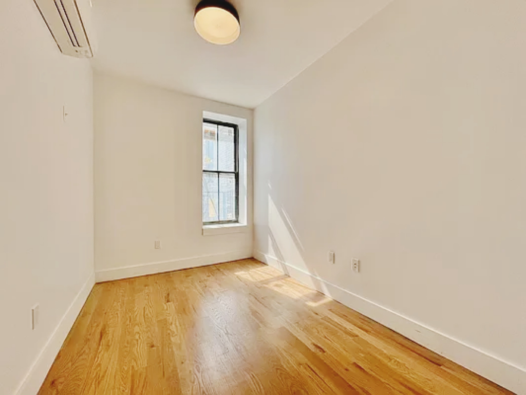 754 Grand Street - Photo 4