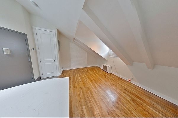 410 West 22nd Street - Photo 2