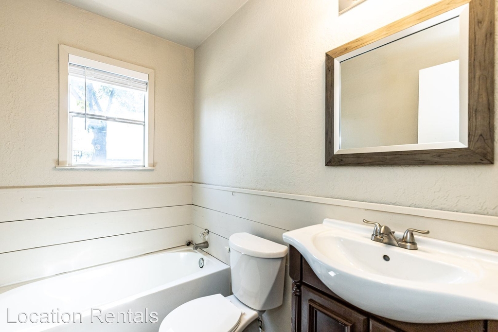 4431 Jarvis Street - Photo 22