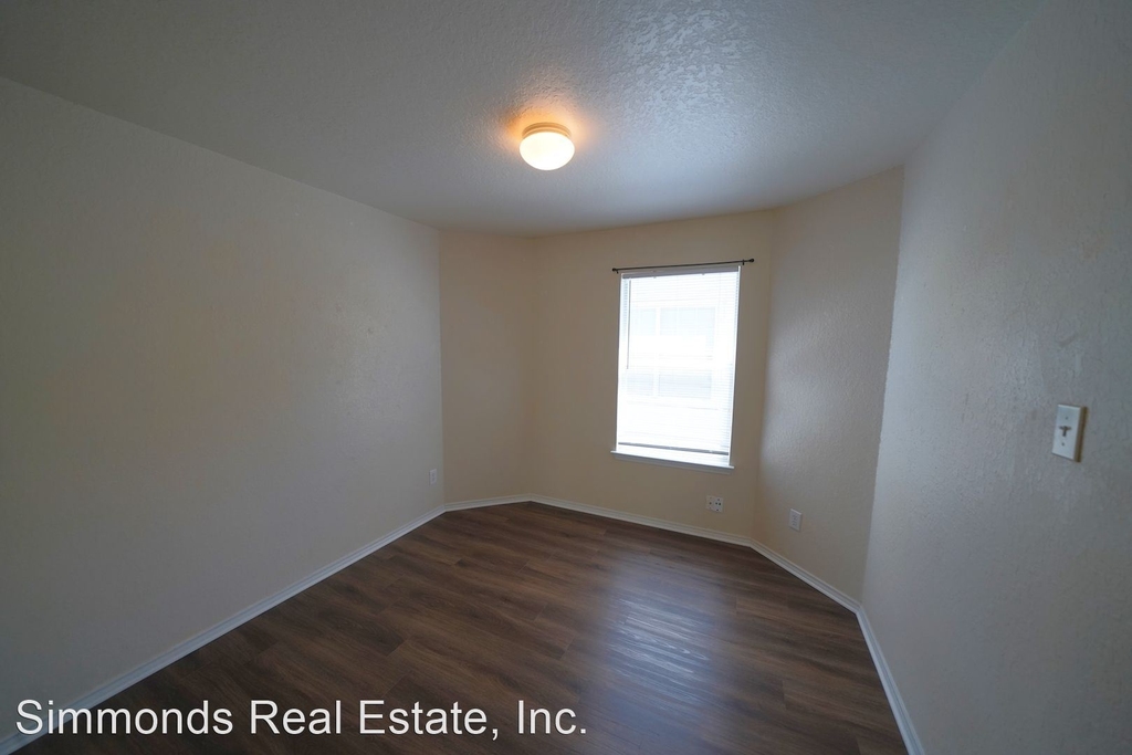 104 Lone Star Way - Photo 24