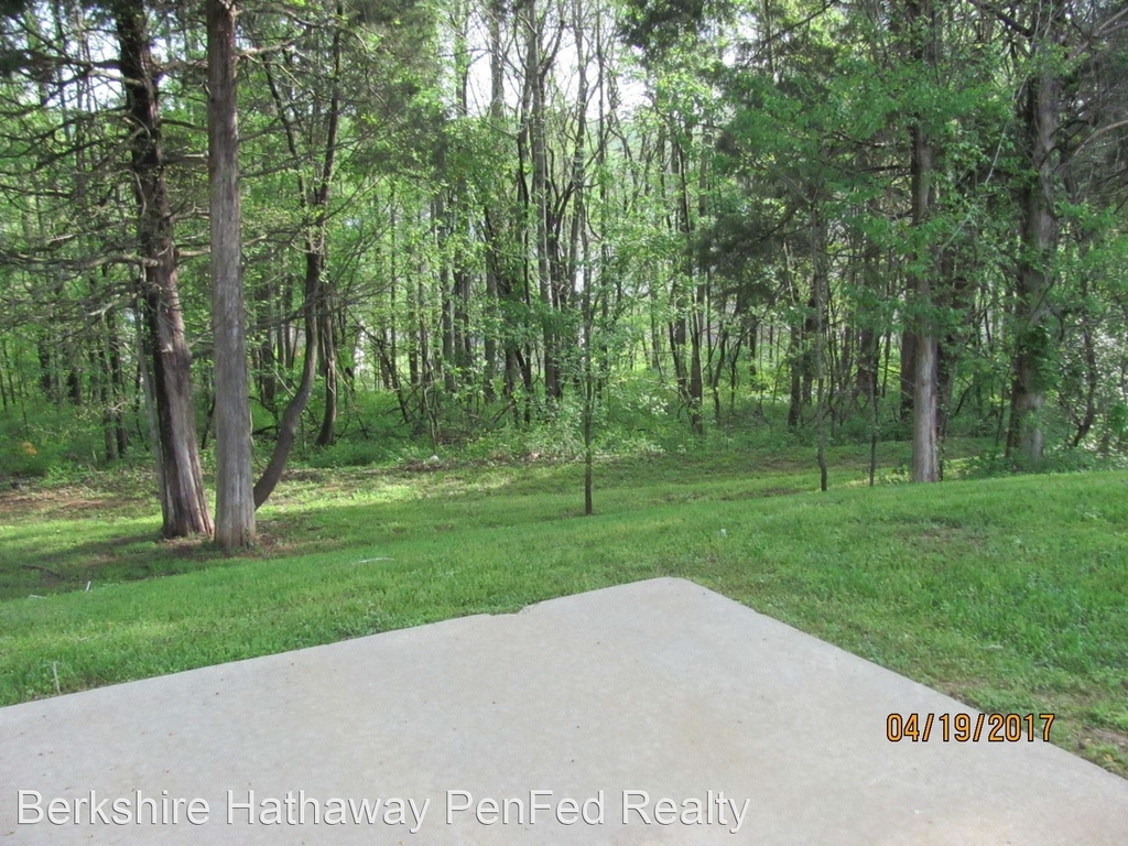 1054 Red Apple Court - Photo 15