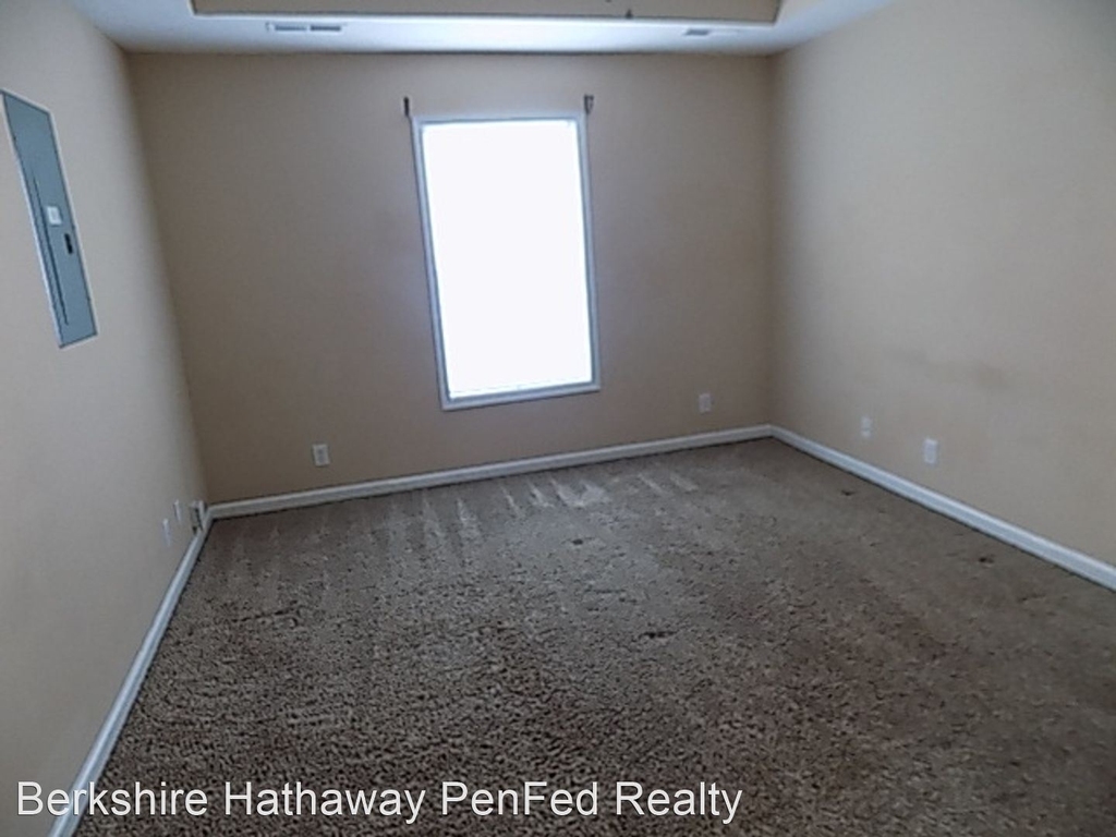 1054 Red Apple Court - Photo 12