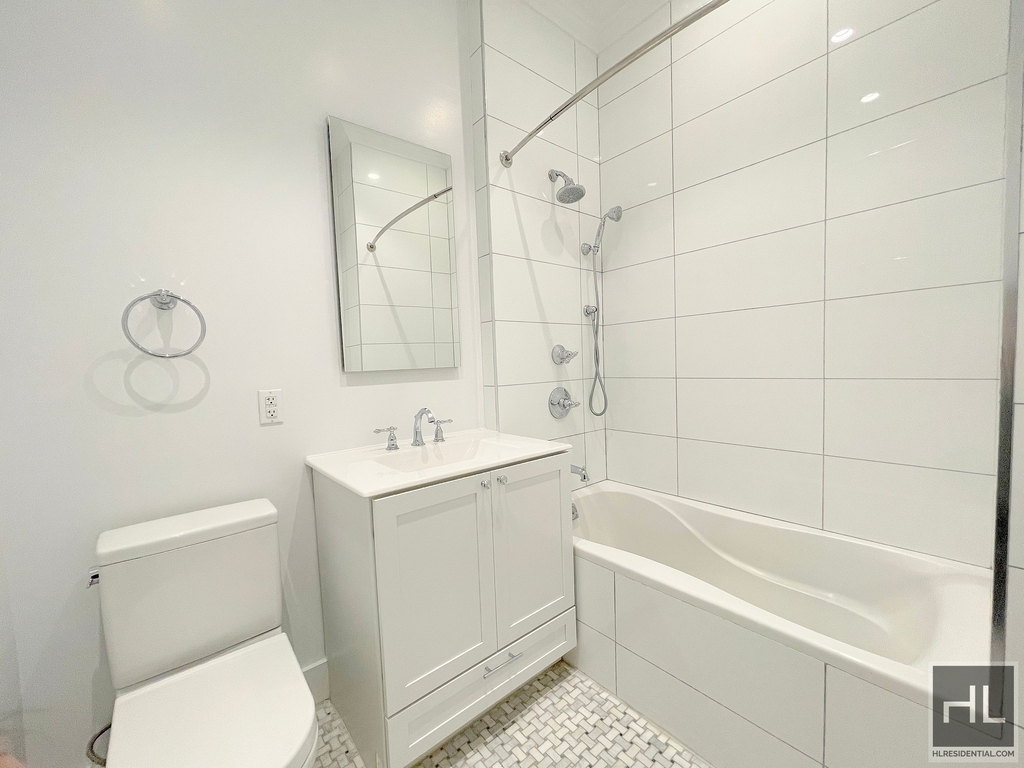 252 West 76th Street - Photo 12