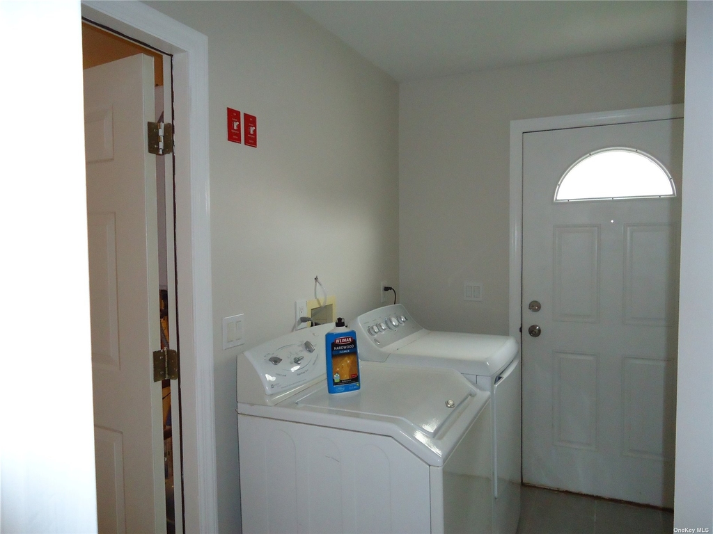 442 E Beech St. - Photo 6