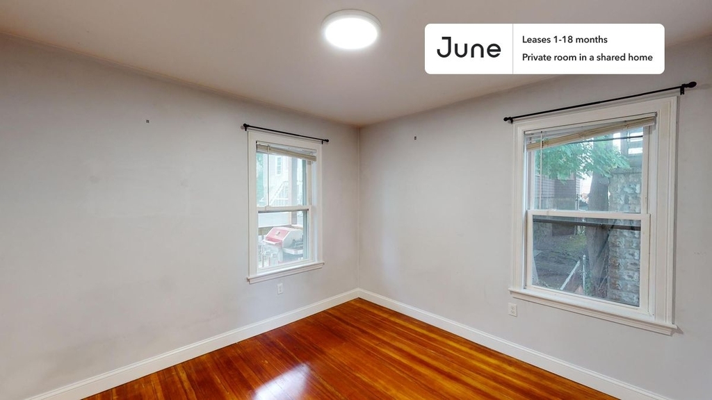 28 Hunnewell Avenue - Photo 11