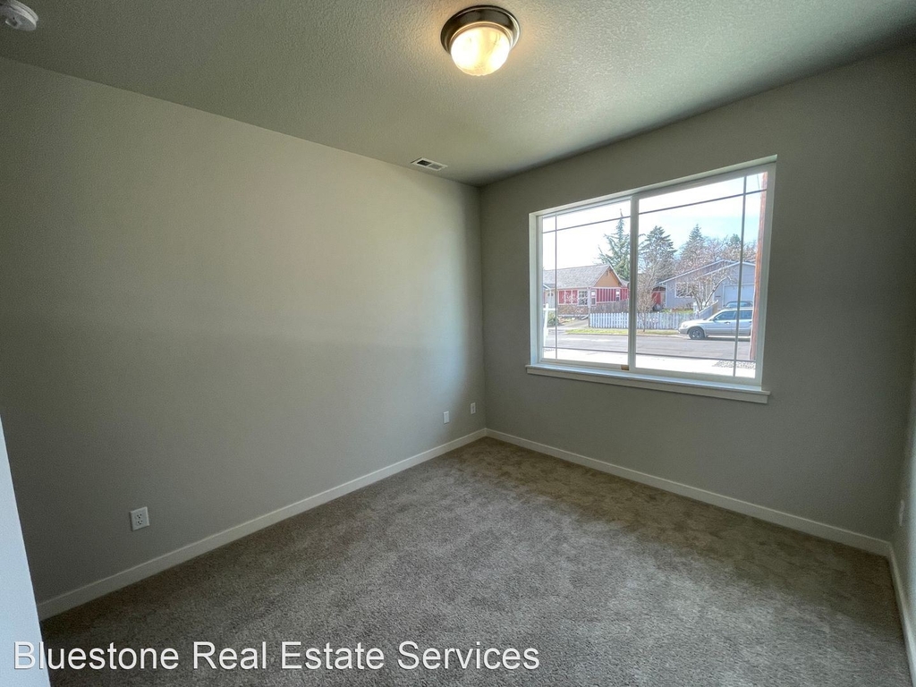 6320 Se 87th Ave - Photo 3