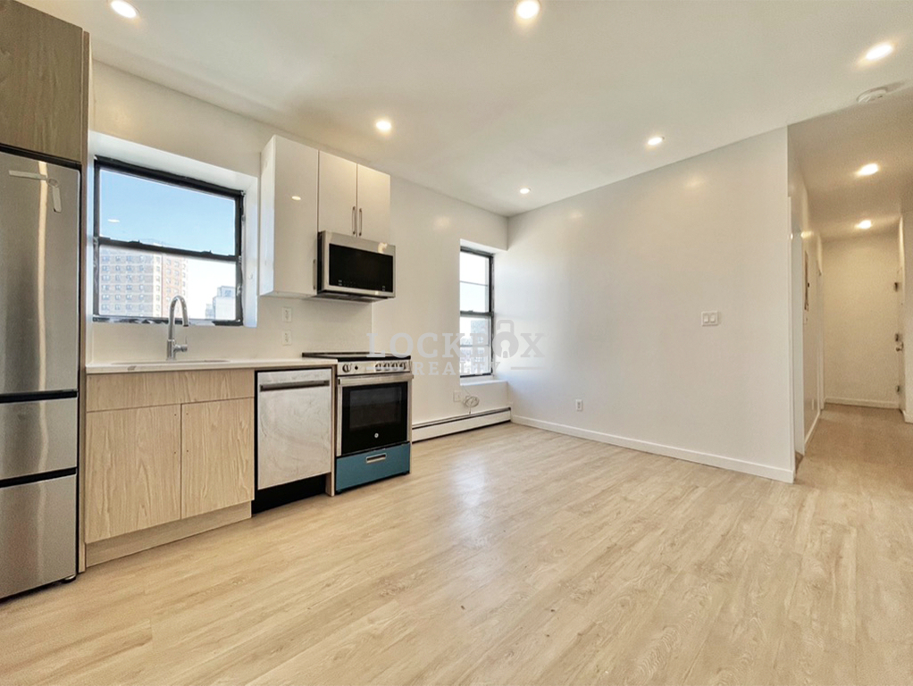 879 Dekalb Avenue - Photo 1