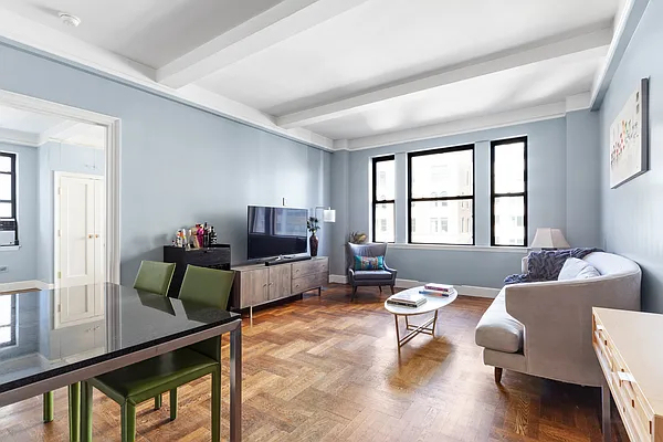 20 West 72nd Street - Photo 1