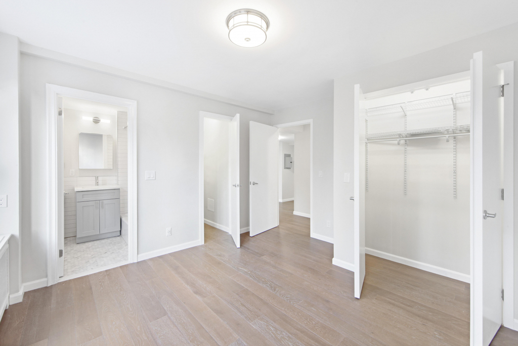 East 57 st / Sutton Place  - Photo 5