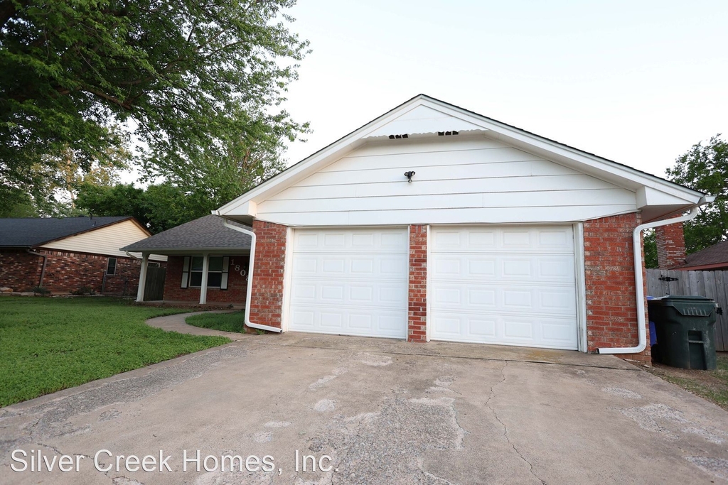 1808 Ridgewood Dr - Photo 24