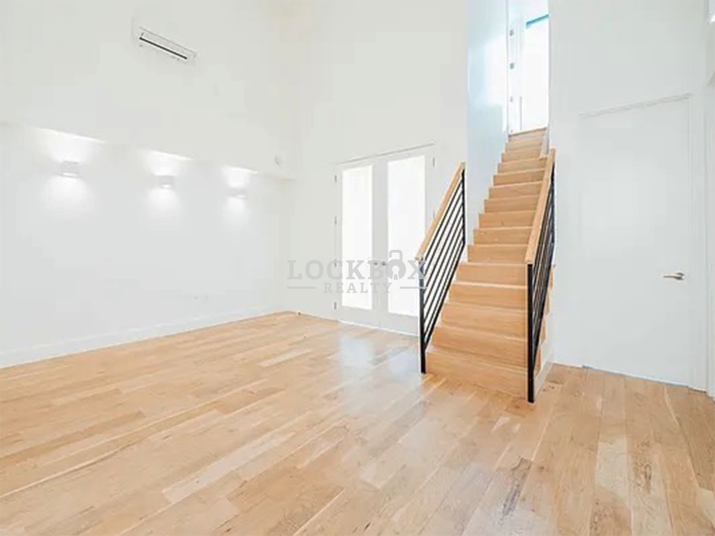 77 Clay Street - Photo 2