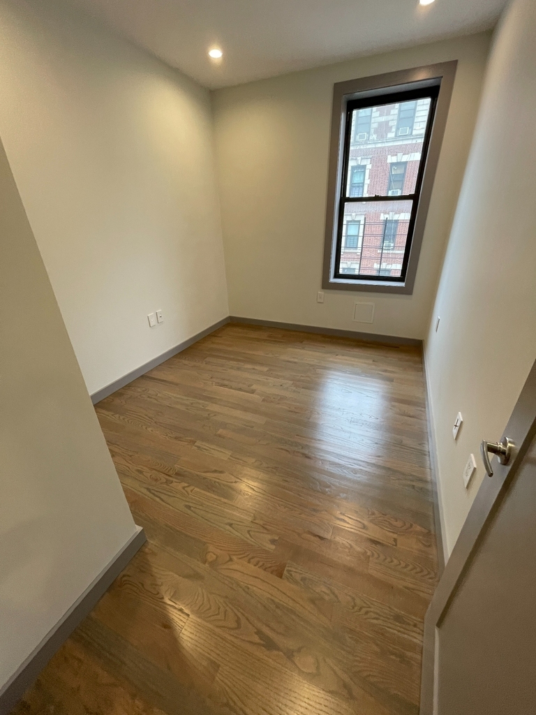 565 West 162nd Street - Photo 5