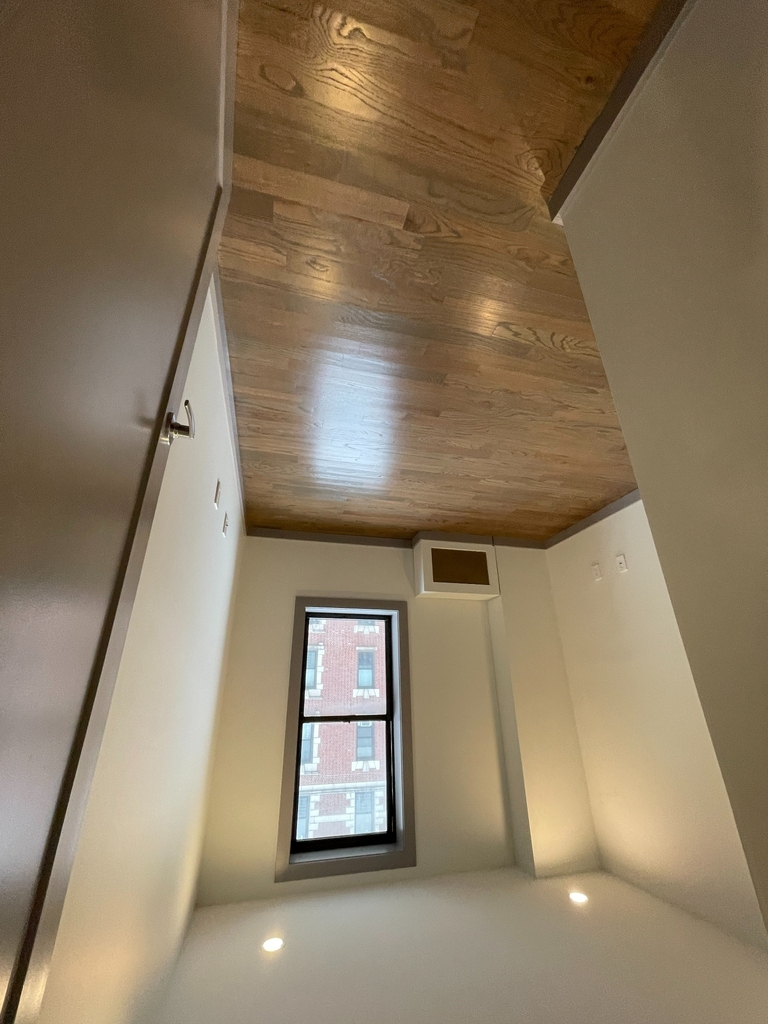 565 West 162nd Street - Photo 7