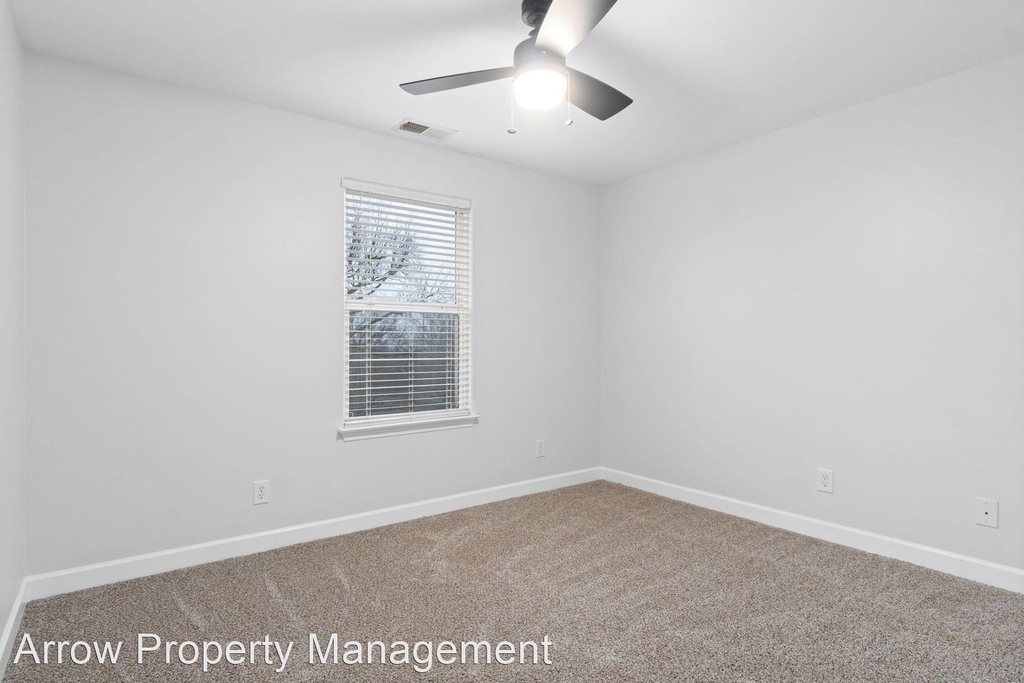 3111 Torbett St - Photo 18