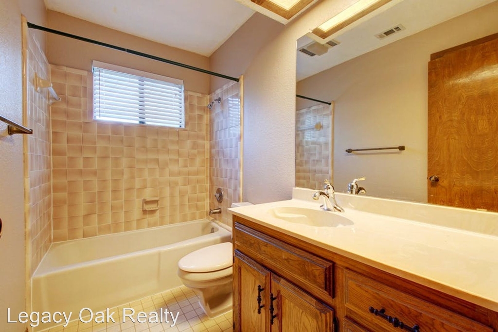 6817 Bayridge Terrace - Photo 5