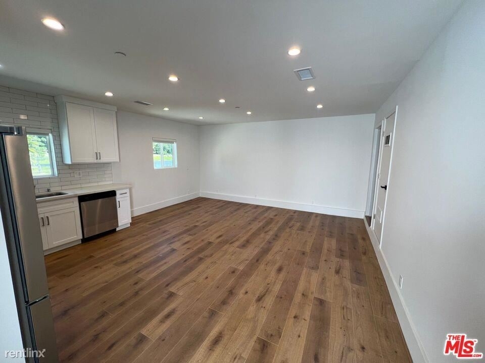 12201 Mclennan Ave - Photo 2