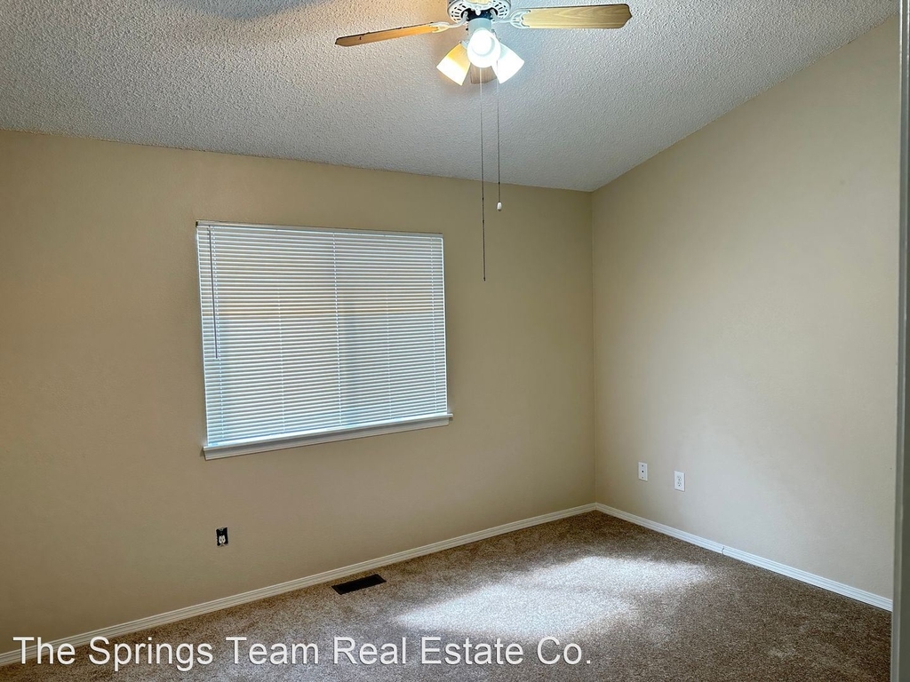 4311 Hawks Lookout Lane - Photo 22