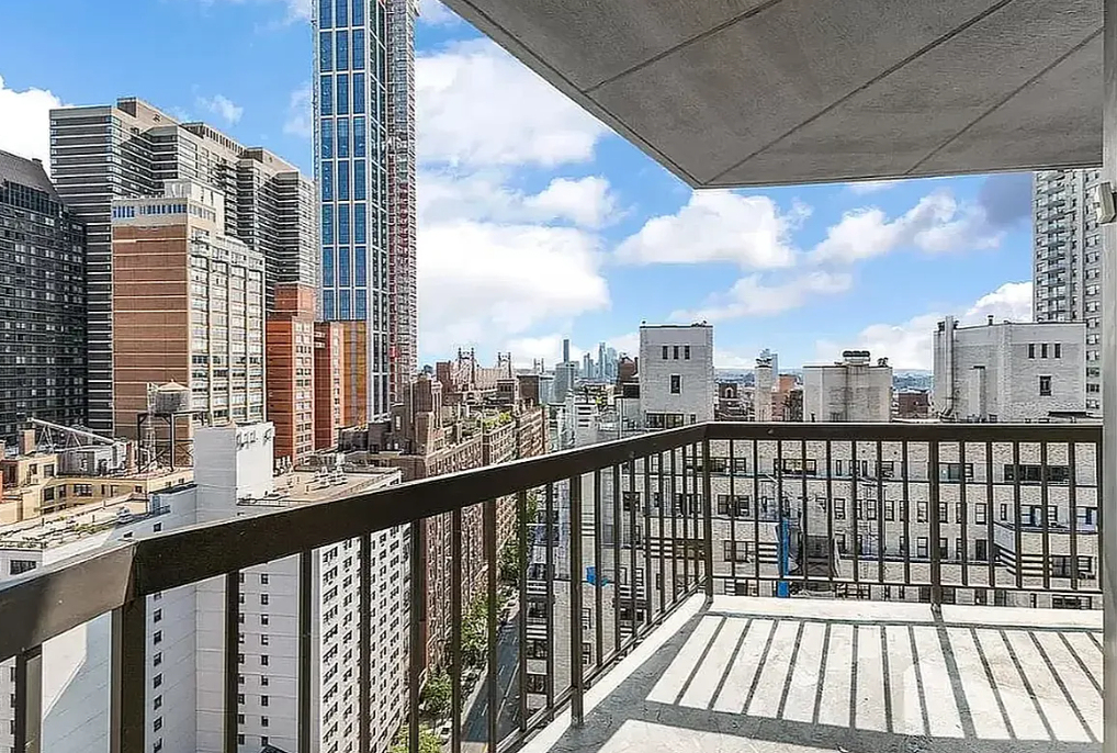 360 East 57th Street - Photo 6