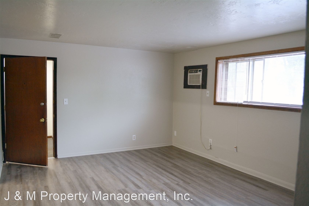 1720 F Street - Photo 22