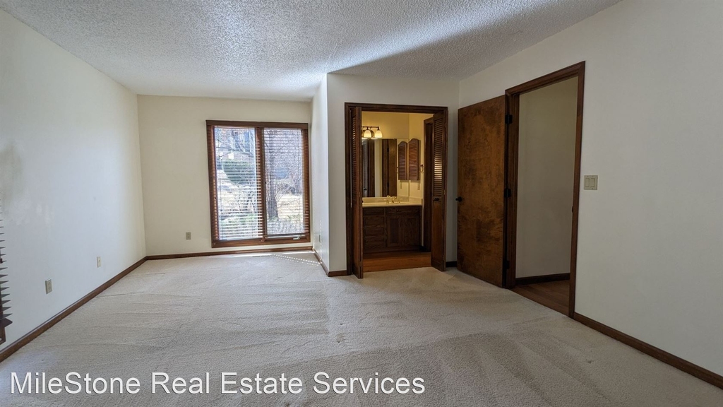 3926 Broadmoor Valley Road - Photo 7