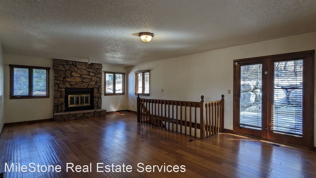 3926 Broadmoor Valley Road - Photo 21