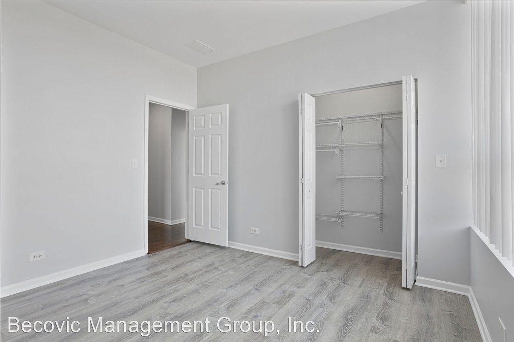 2451 W Howard Street - Photo 26