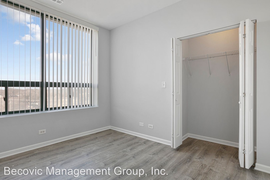 2451 W Howard Street - Photo 28