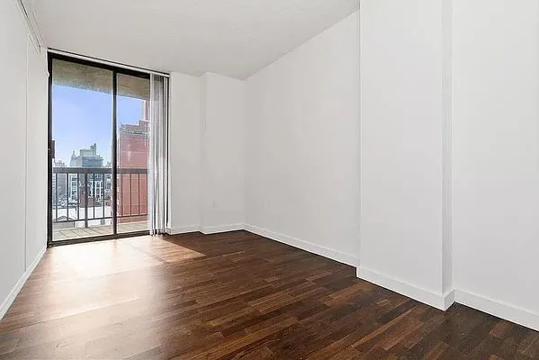 184 Lexington Avenue - Photo 1