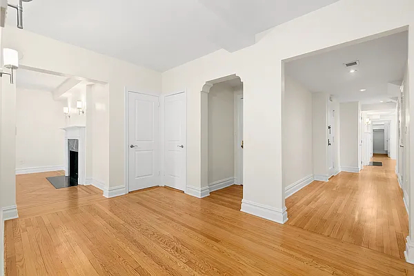 210 East 68th Street - Photo 11