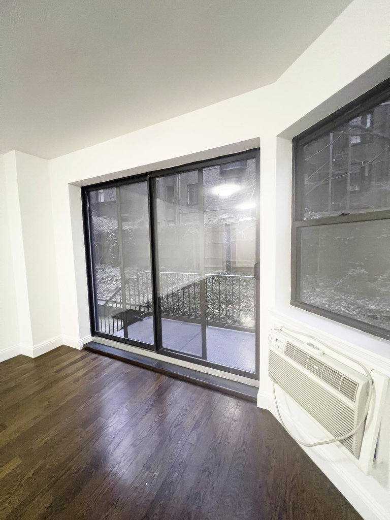 219 East 69th Street - Photo 3