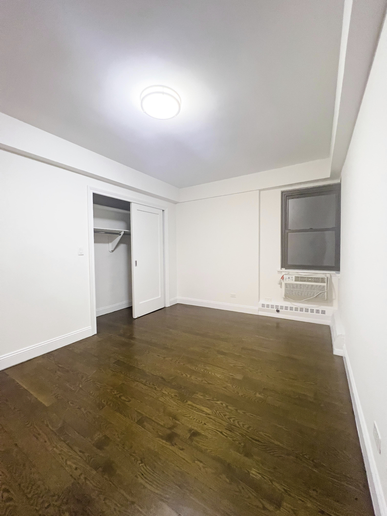 219 East 69th Street - Photo 11