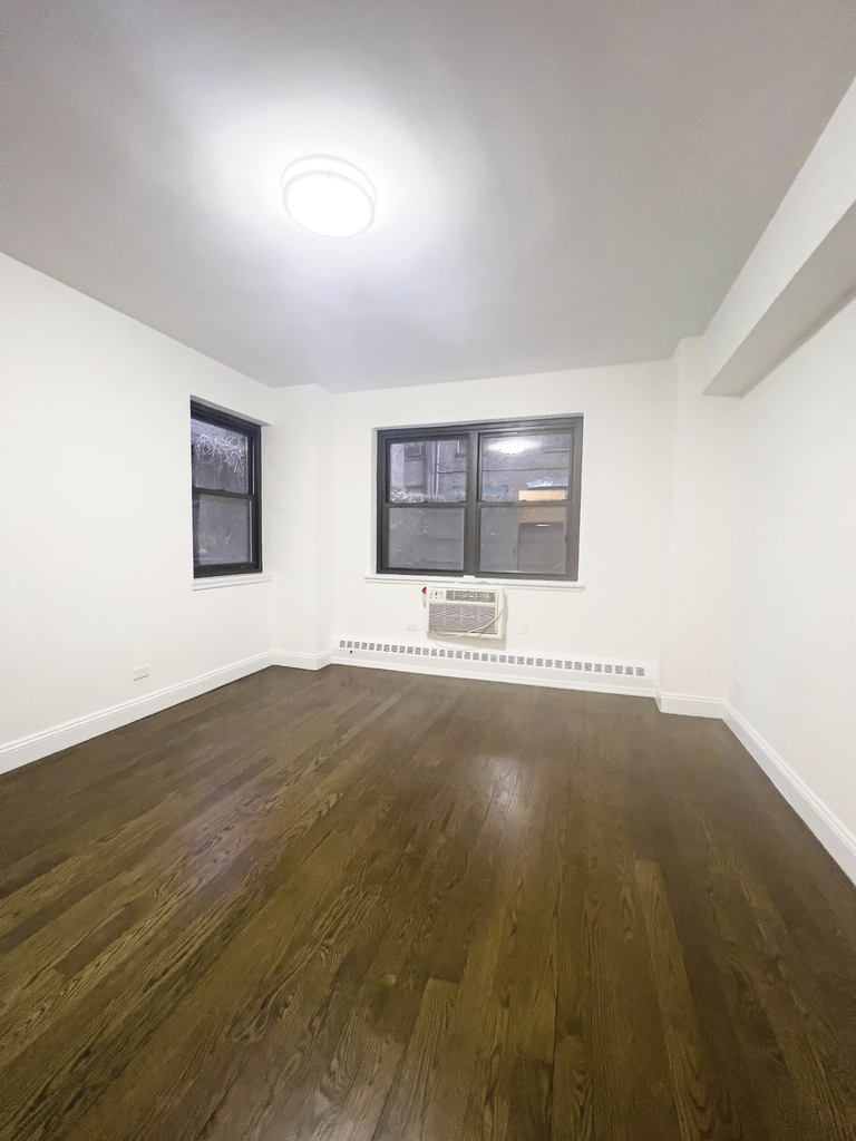 219 East 69th Street - Photo 9