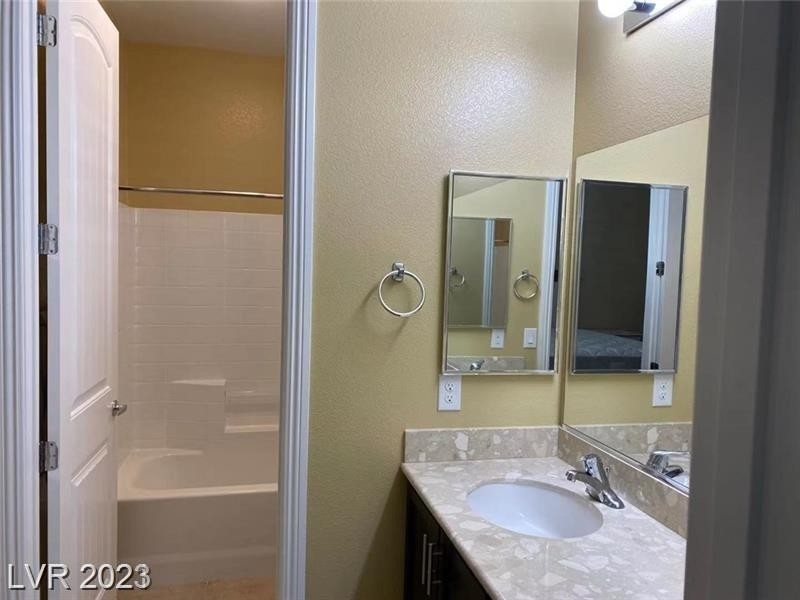 1701 Butterfly Ridge Avenue - Photo 10