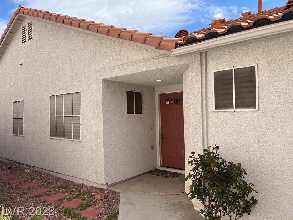 7700 Via Paseo Avenue - Photo 2