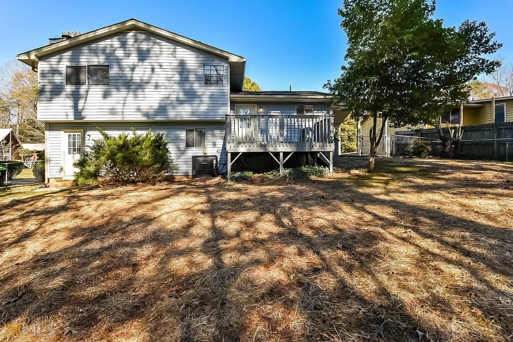 405 Autumn Drive - Photo 16