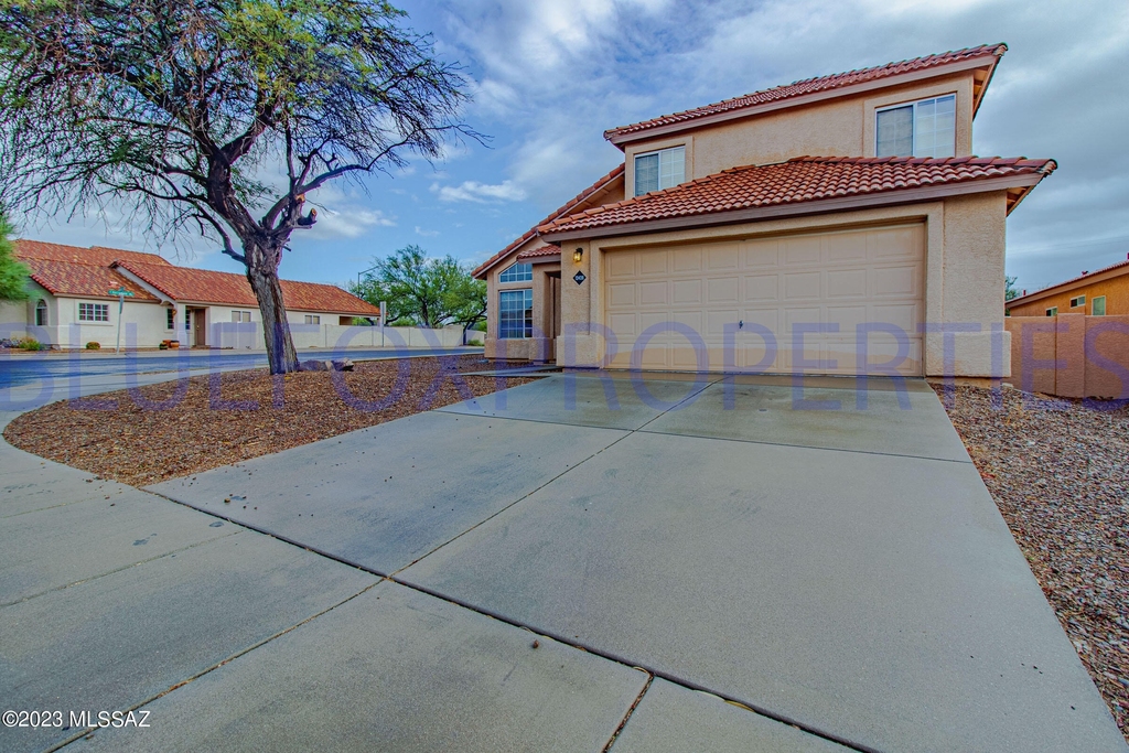 12428 N Mesquite Crest Way - Photo 0