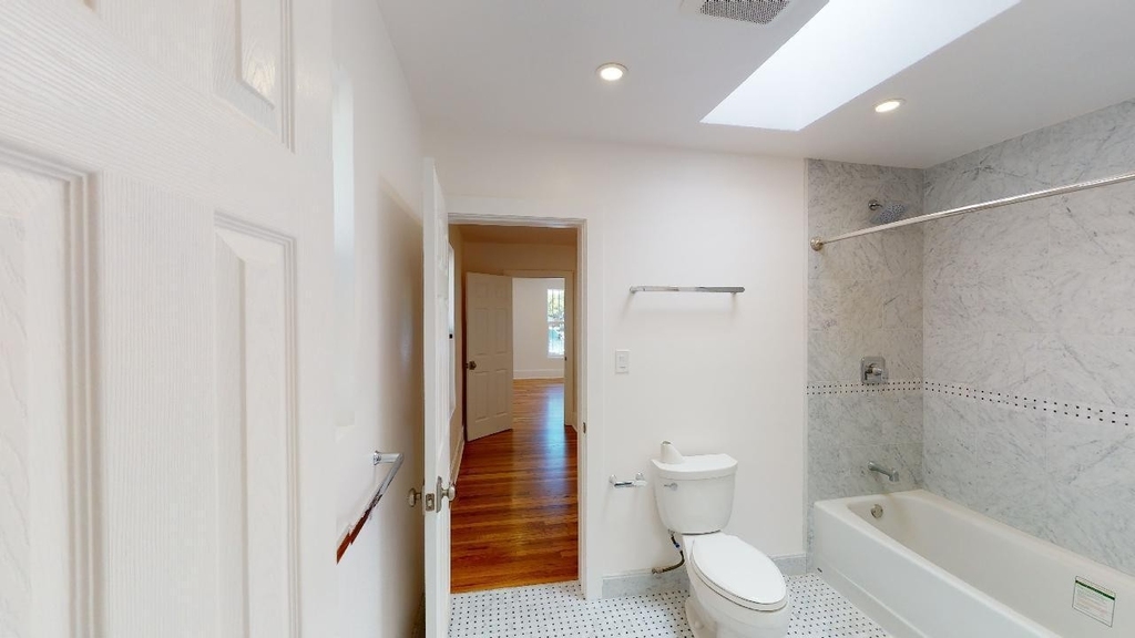 1015 12th Street Nw - Photo 26