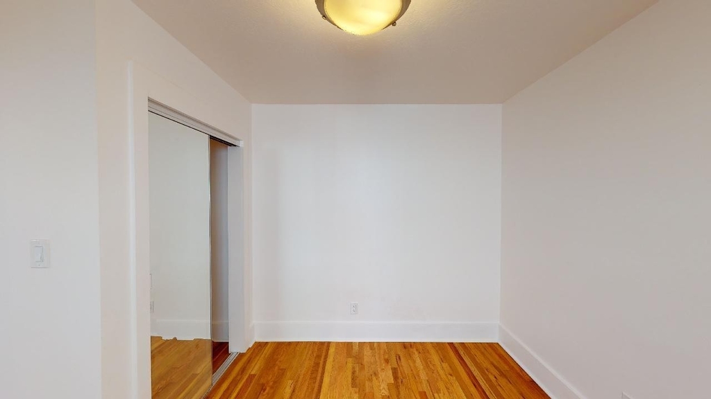 1015 12th Street Nw - Photo 15