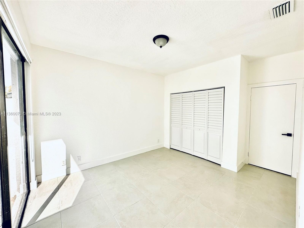 8541 Franjo Rd - Photo 12