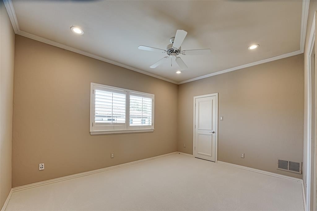 5004 Castle Creek Court - Photo 5