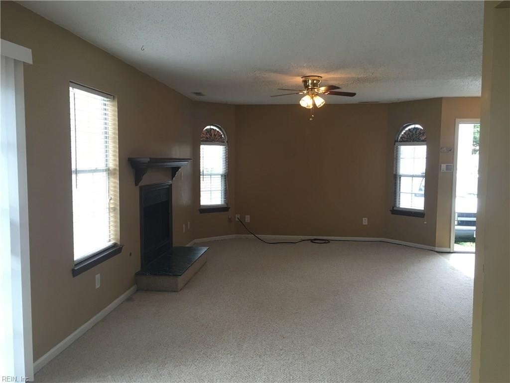 4600 Shallowford Circle - Photo 3