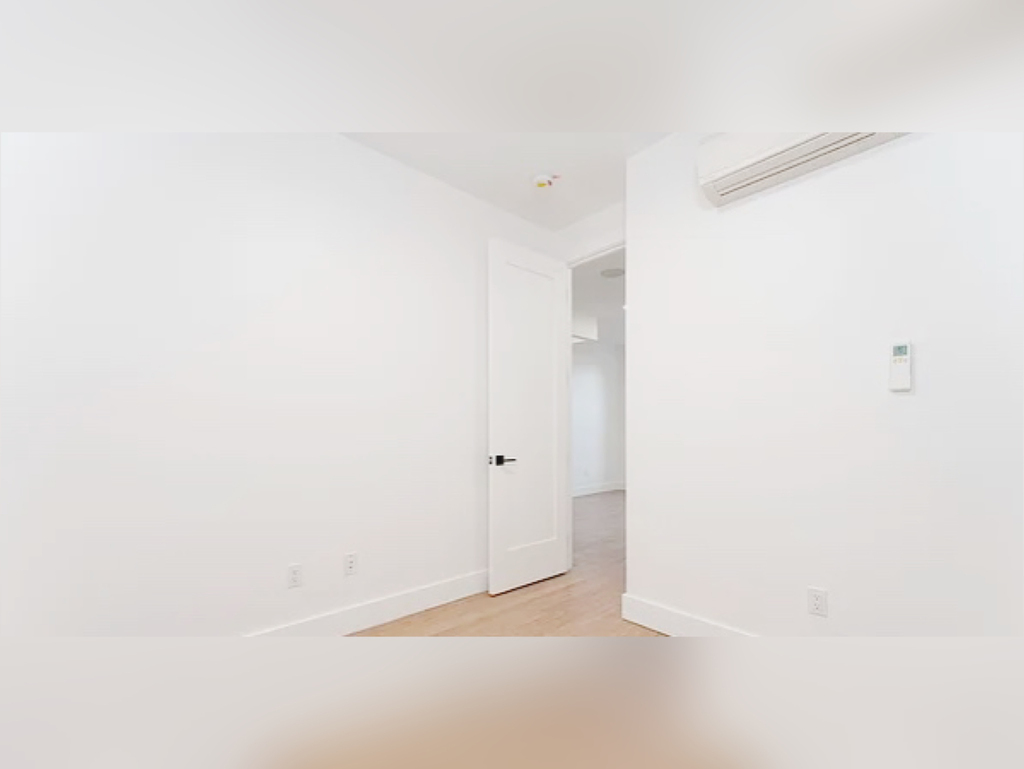 1027 Putnam Avenue - Photo 5