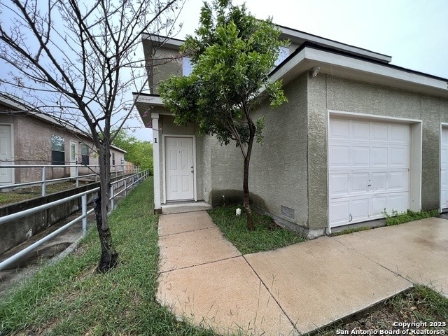 7261 Golf Vista Blvd - Photo 1