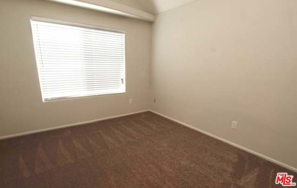 10627 Moorpark St - Photo 7