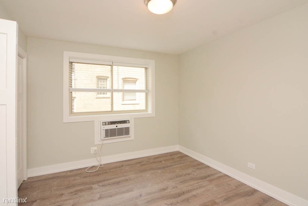 530 W. Surf, Unit 913 - Photo 11