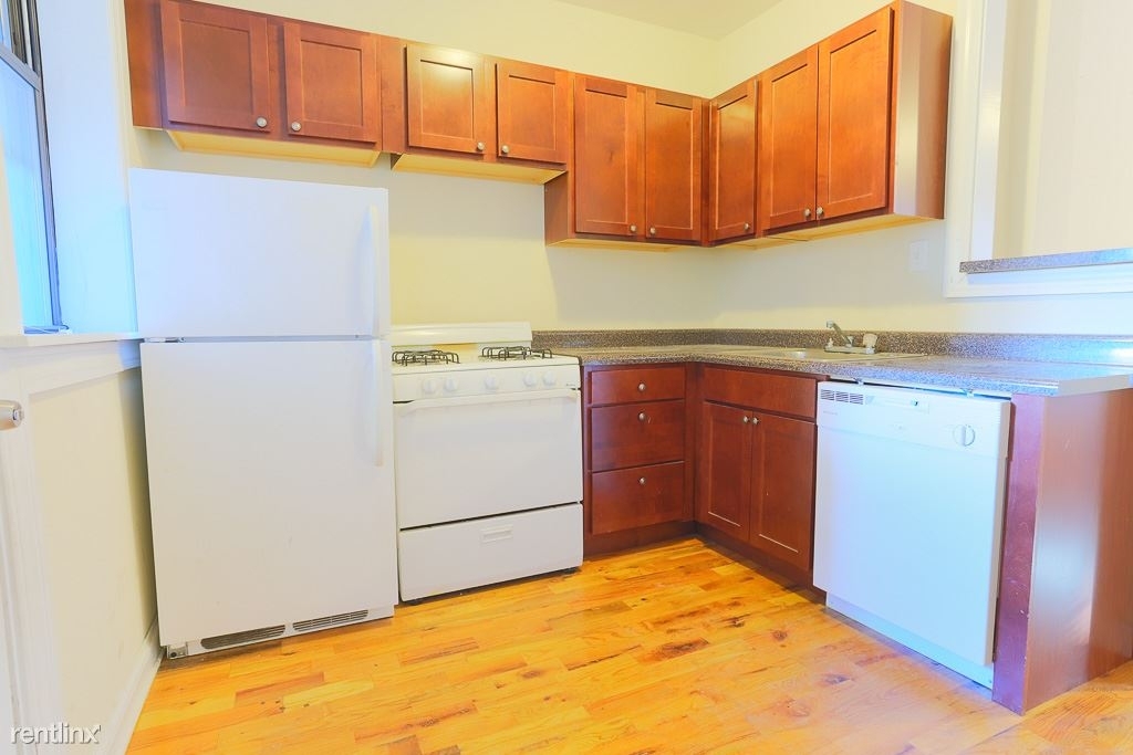 4415 N. Wolcott, Unit B-4 - Photo 2