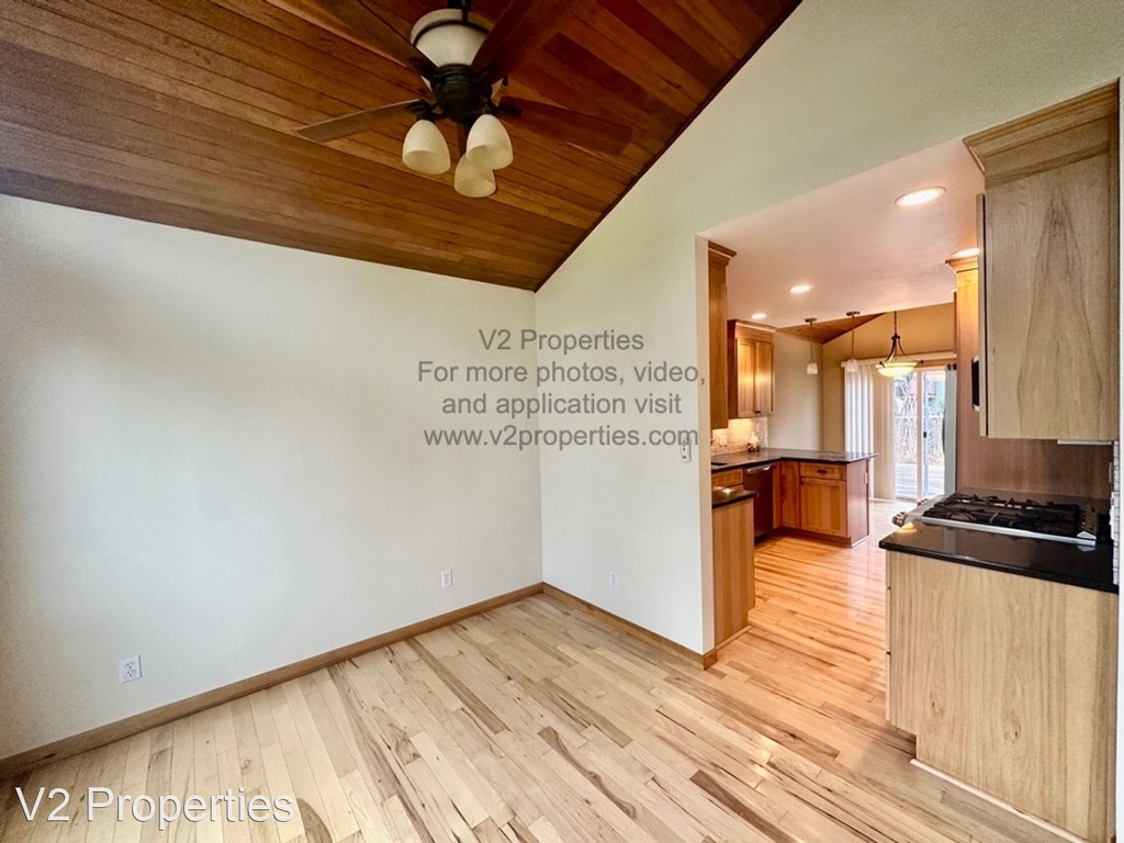 10278 Se 38th Ave - Photo 2